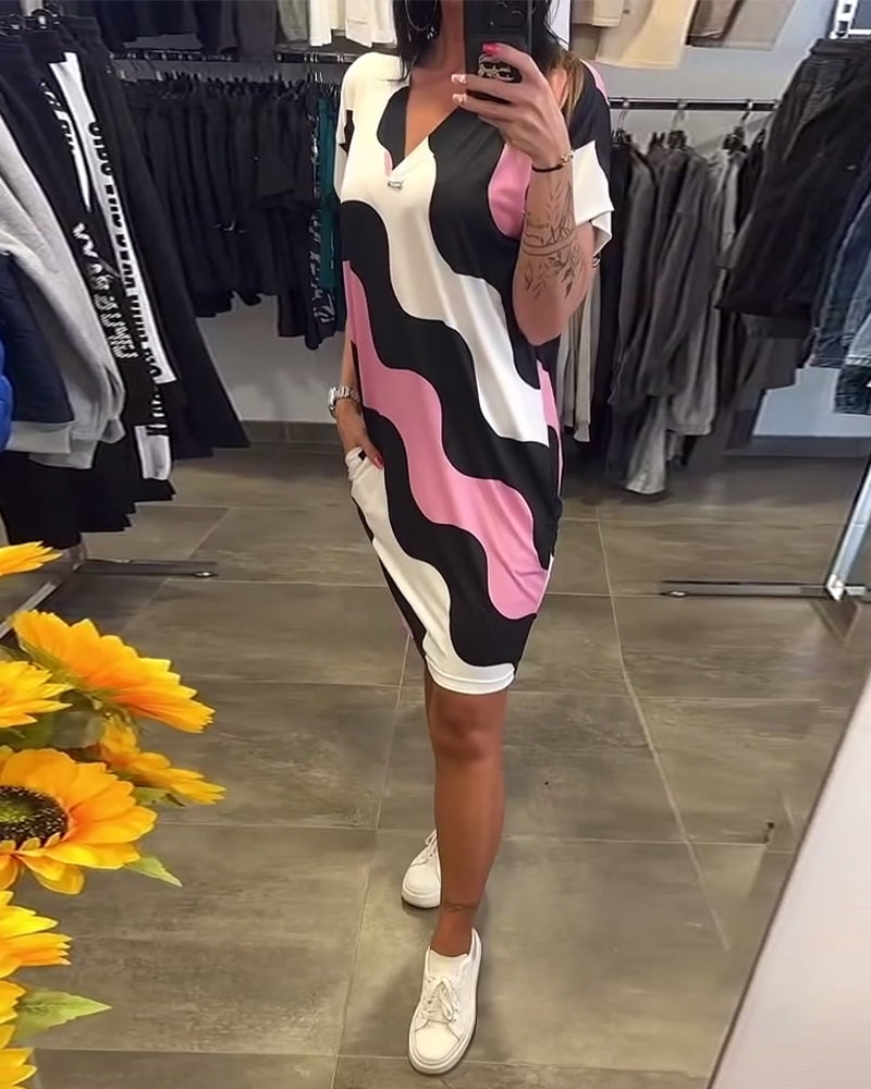 Casual jurk met korte mouwen V-hals en golvende print