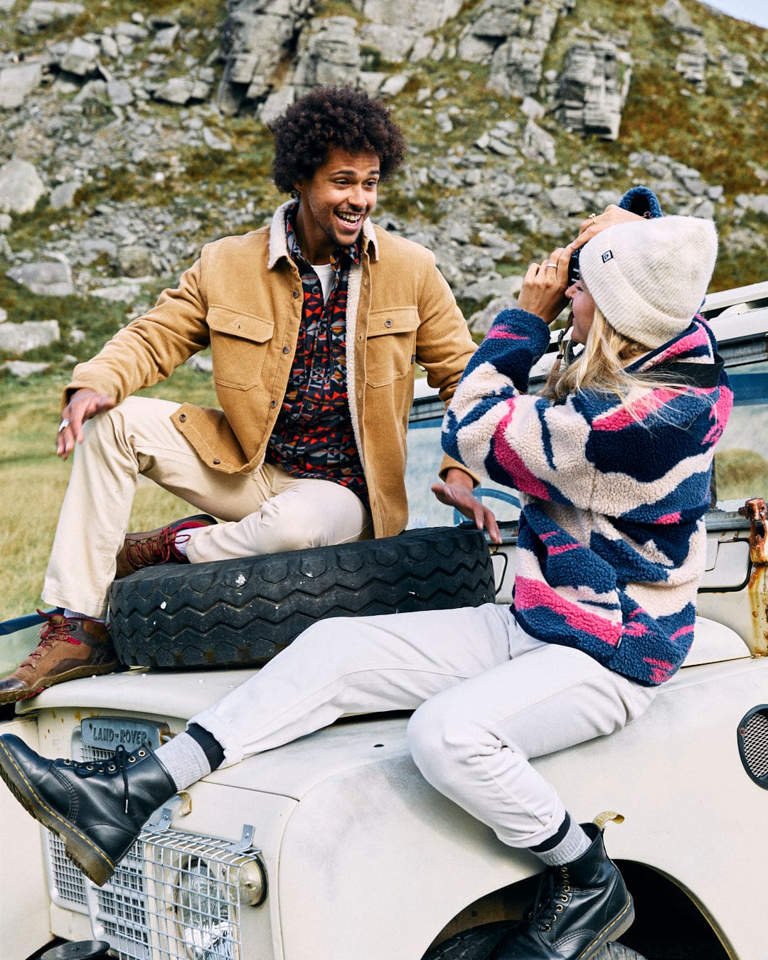 Heren hoodie met bergprint en sherpa kraag – Isabelle