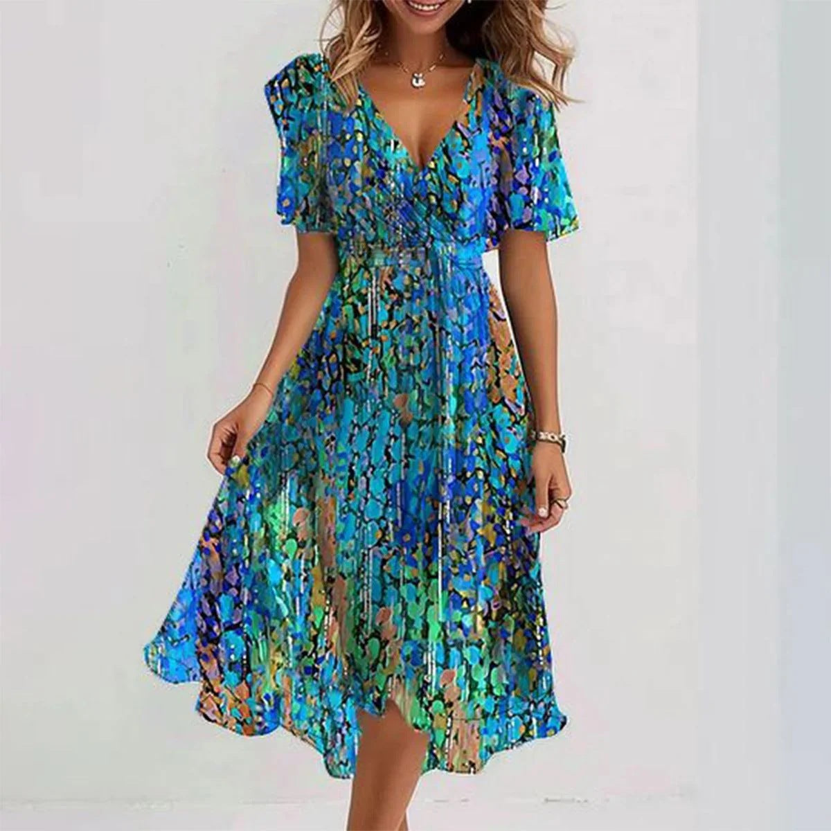 Luchtige midi zomerjurk met korte mouwen voor een stijlvolle en frisse look