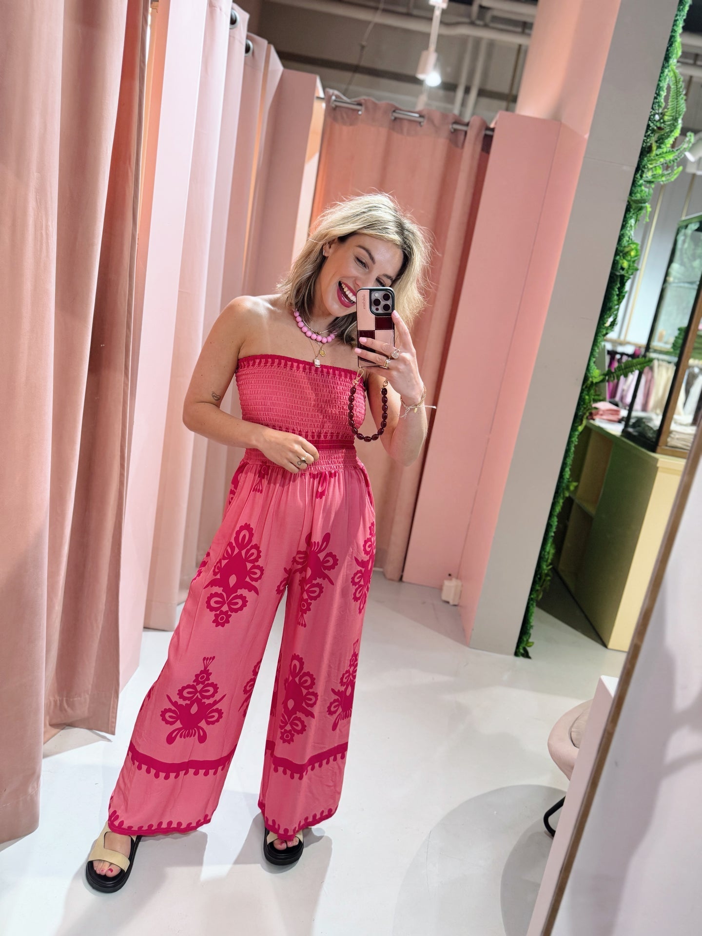 Zomerse strapless jumpsuit met wijde pasvorm in boho uitstraling