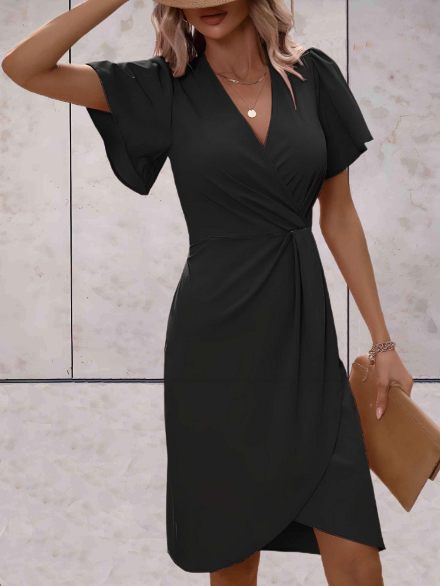 GraceWrap – Klassieke Wikkeljurk met Elegante V-Halslijn