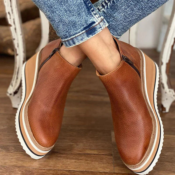 Emma Classic Toe Boots