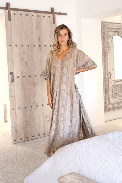 Zomerse maxi kaftan met luchtig ontwerp en eigentijdse stijl