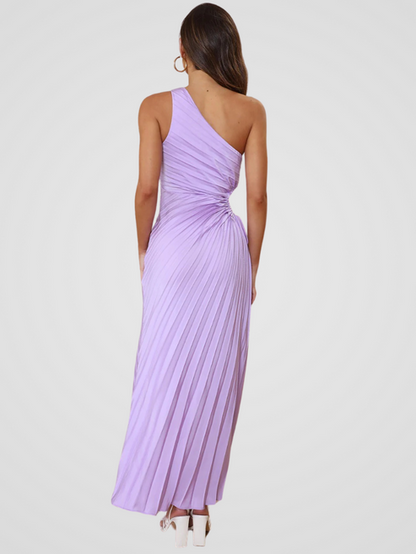 Stijlvolle one shoulder maxi jurk met plissé details