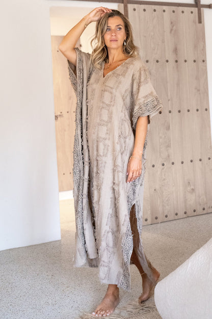 Zomerse maxi kaftan met luchtig ontwerp en eigentijdse stijl