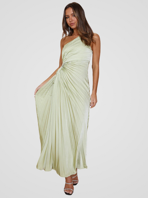 Stijlvolle one shoulder maxi jurk met plissé details