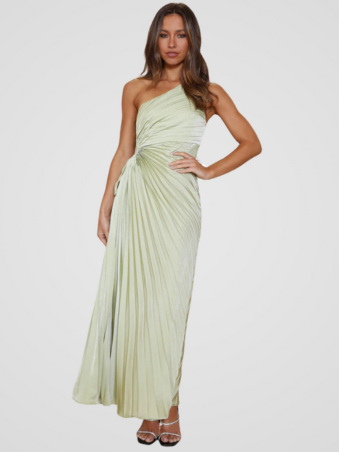 Stijlvolle one shoulder maxi jurk met plissé details