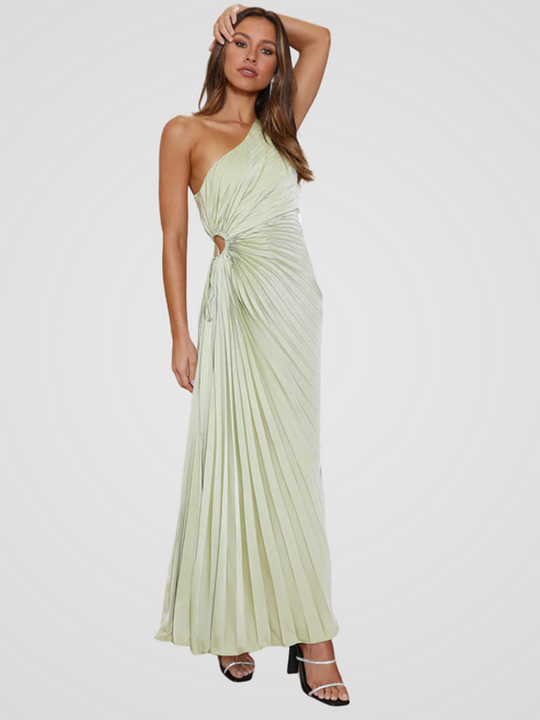 Stijlvolle one shoulder maxi jurk met plissé details