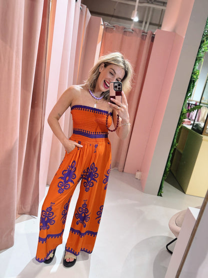 Zomerse strapless jumpsuit met wijde pasvorm in boho uitstraling
