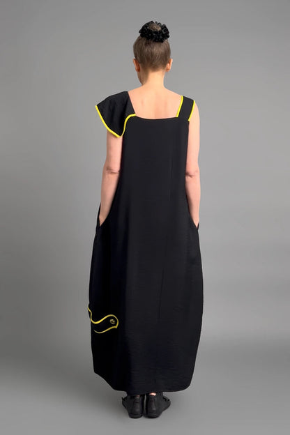 Vloeiend vallende maxi jurk met eigentijdse oversized pasvorm