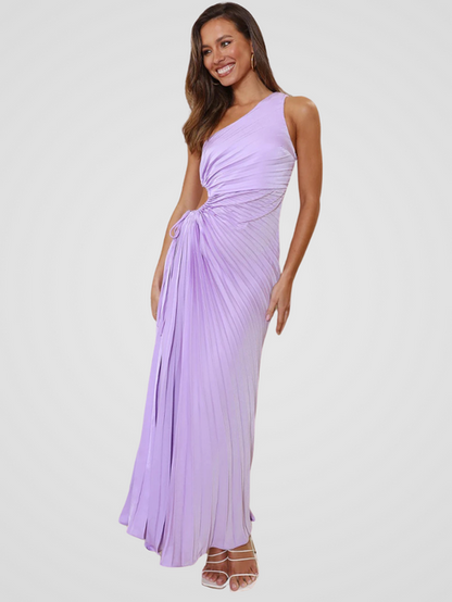 Stijlvolle one shoulder maxi jurk met plissé details