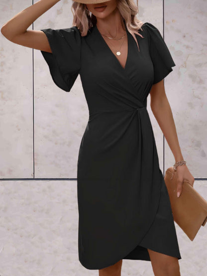 GraceWrap – Klassieke Wikkeljurk met Elegante V-Halslijn
