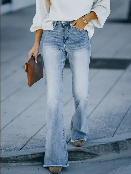 Noa – Damesjeans met Hoge Taille en Trendy Uitlopende Pijpen
